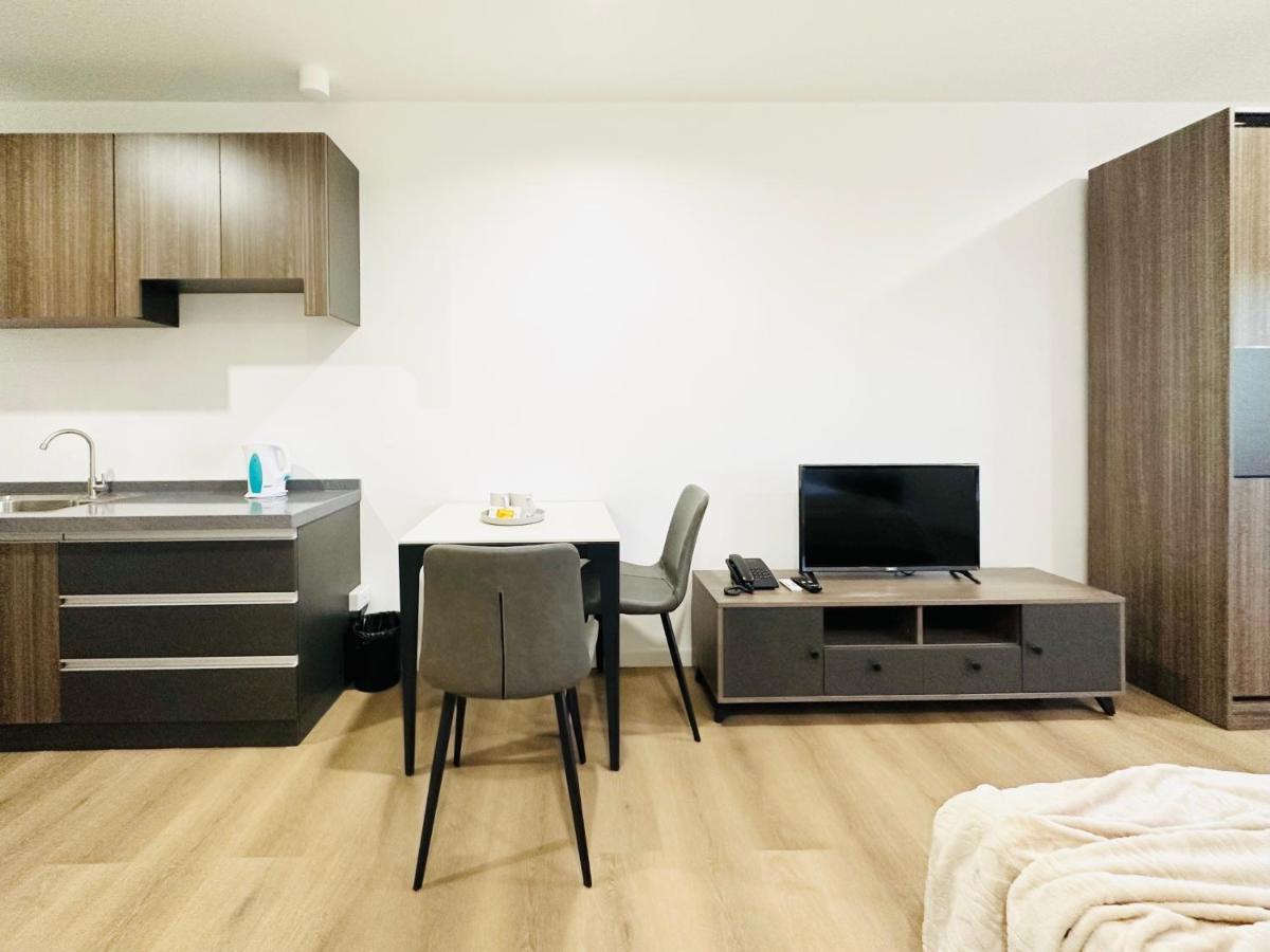 Mangrove Residences Mactan Punta Engaño Esterno foto